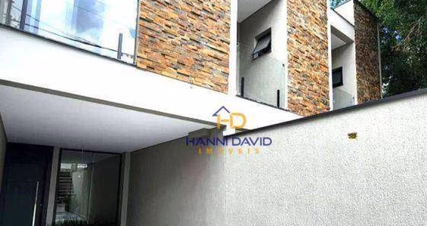Casa nova na Vila Mariana com 3 suítes e 2 vagas ! Confira !