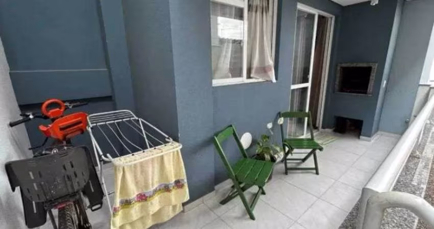 Apartamento semimobiliado com 2 Quartos e 1 banheiro à Venda, 61 m² por R$ 215.000