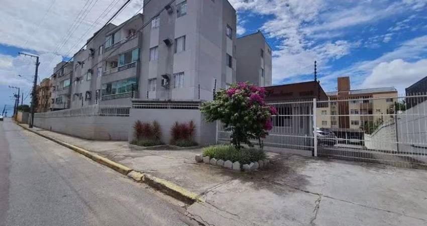 Apartamento à Venda na Serraria - São José