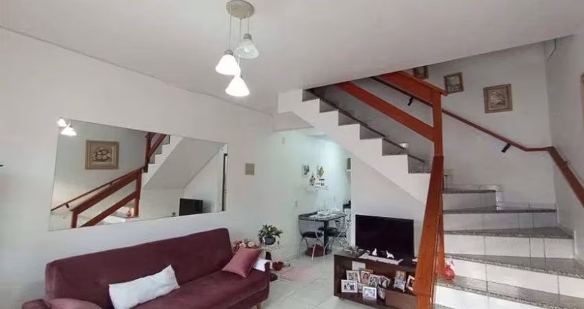 Sobrado 2 dormitórios - Ceniro Martins - São José tem 70 metros quadrados