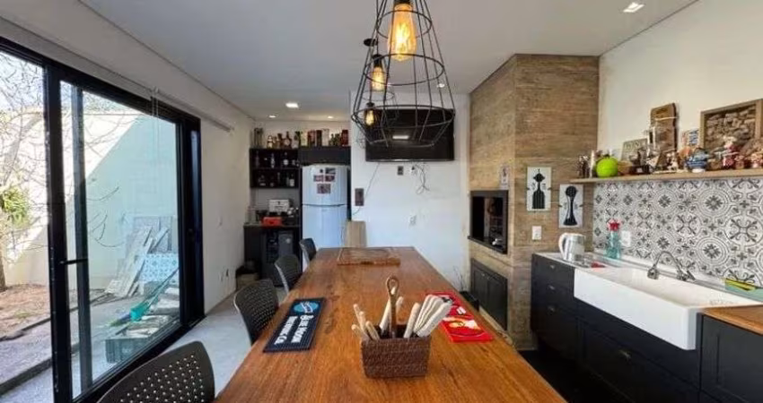 Casa em Alvenaria 3 dormitórios com suíte - Jardim Cidade de Florianópolis - São José