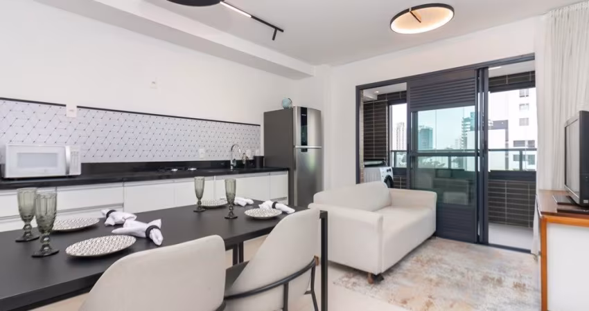 Apartamento mobiliado, decorado, com 37 m² e 1 quarto pronto para morar ou locar. Bairro Saúde - São Paulo. Excelente oportunidade!