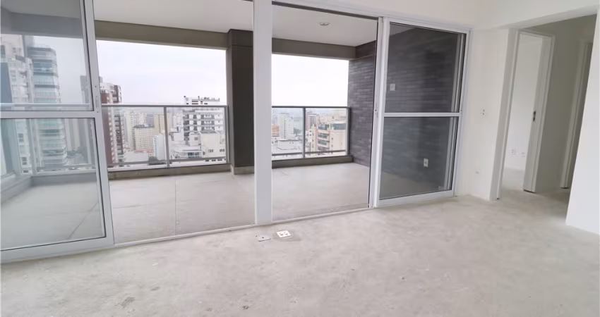 Apartamento à Venda com ampla Varanda em condomínio com amplo lazer e e estrutura