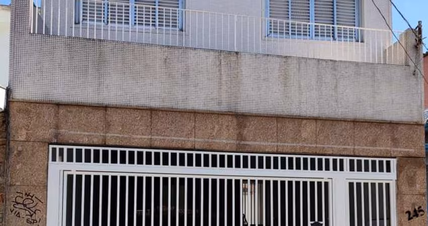 Casa tipo para venda com 5 quartos, 187m²