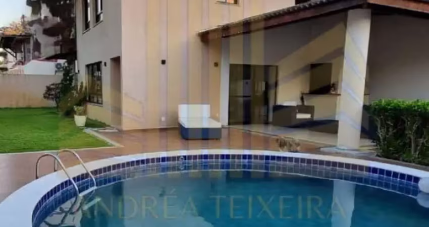 Vendo casa em Vilas do Atlântico