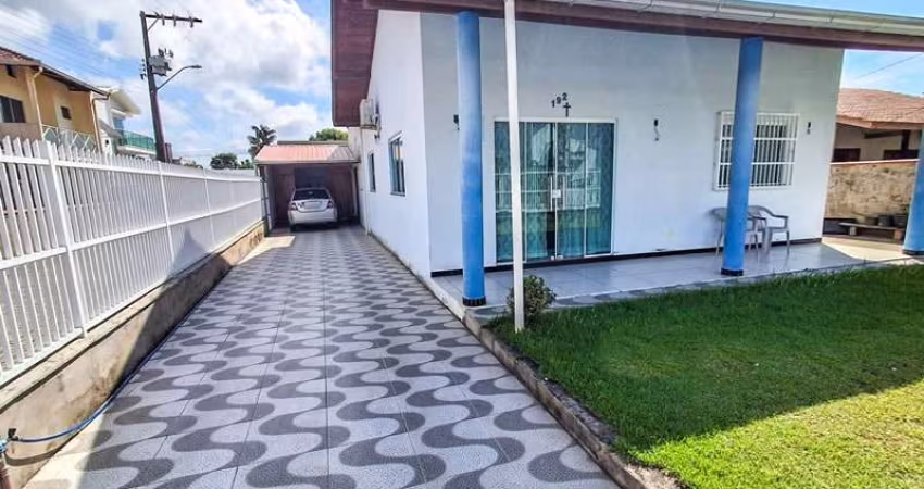 Ótima oportunidade no CENTRO de Navegantes a 190 metros da Praia!!