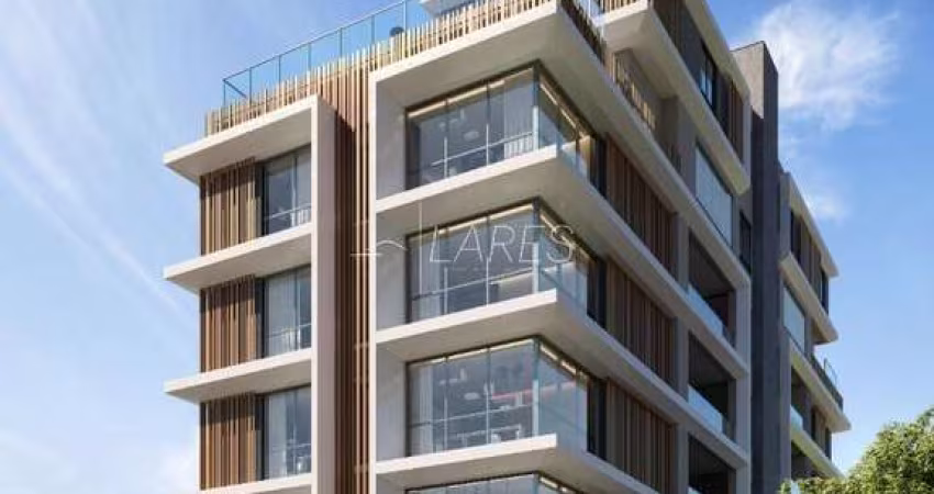 Garden com 172.8 m², 3 quartos sendo 3 suítes à venda no bairro Batel.