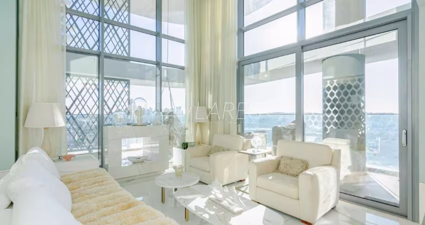 Apartamento duplex com 338.92 m², alto luxo com vista para o lago do Barigui!