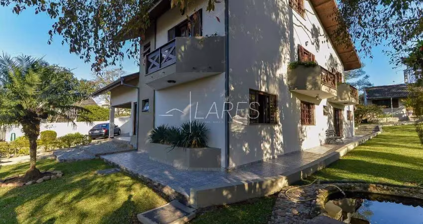 Casa com 400 m², 5 quartos sendo 2 suítes à venda no bairro jardim social.