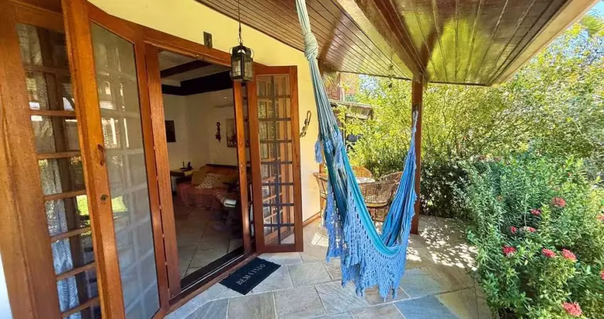 Casa em condomínio para locação em armação dos búzios, manguinhos, 3 dormitórios, 2 suítes, 2 banheiros, 2 vagas