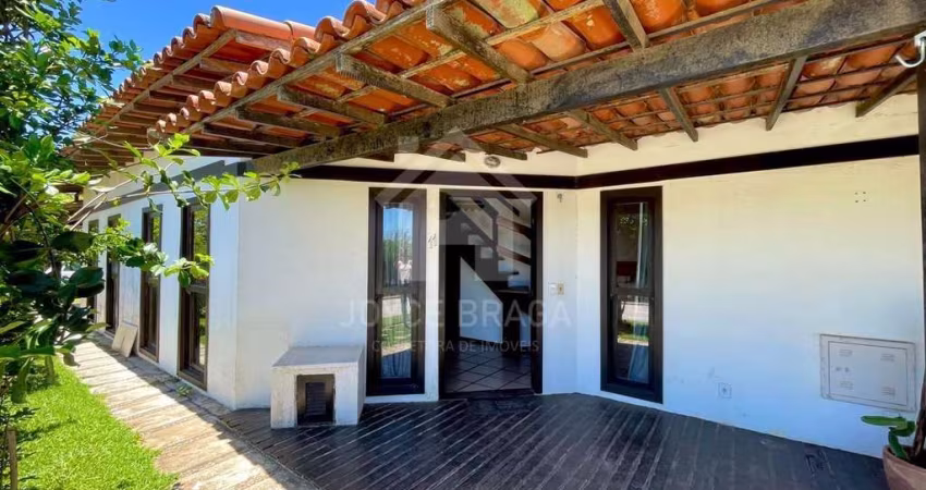 Casa em Condomínio para Venda em Armação dos Búzios, Baía Formosa, 2 dormitórios, 1 suíte, 2 banheiros, 1 vaga