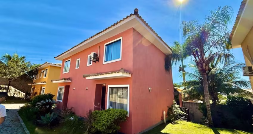OPORTUNIDADE! CASA EM CONDOMÍNIO A 100m DA PRAIA RASA! 