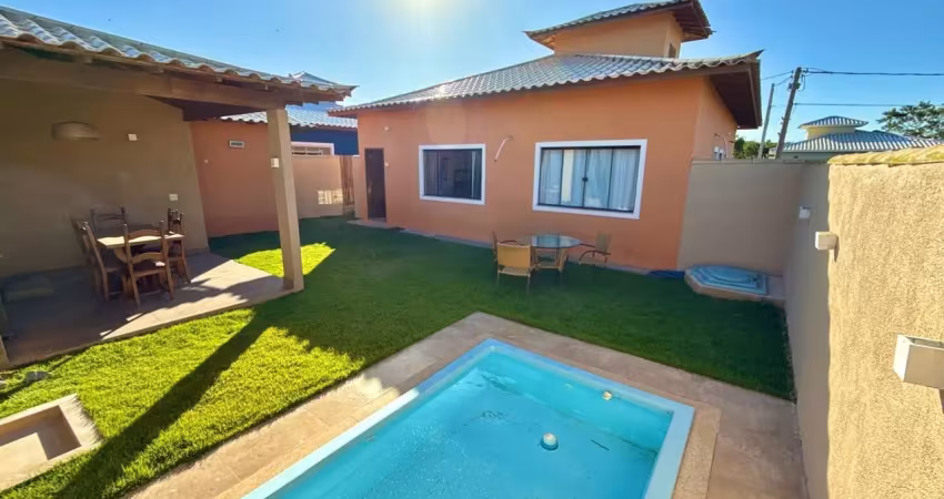Casa linear em condomínio com 4 quartos, piscina e área gourmet – búzios