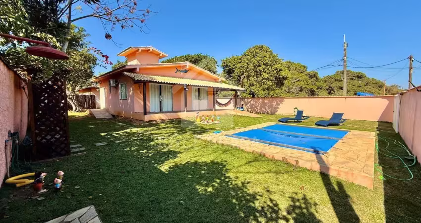 2 casas à venda em buzios na marina, piscina privativa a 100 metros do  mar!