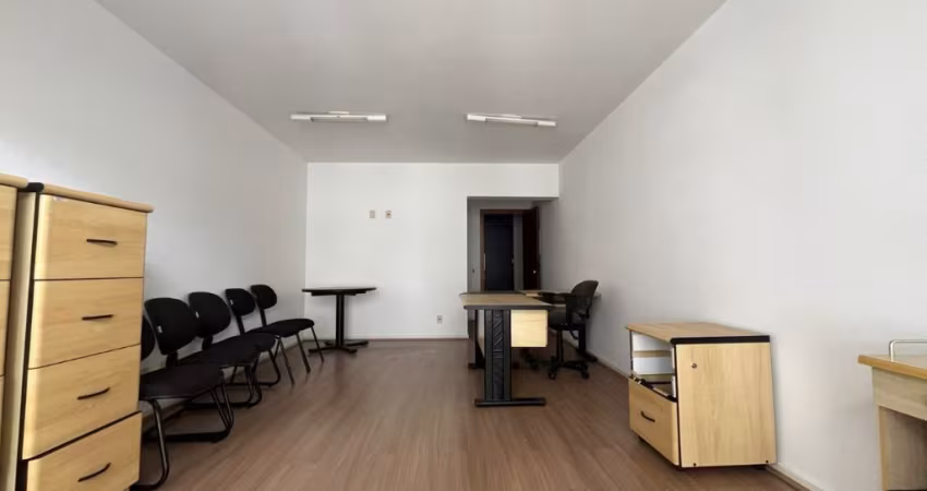 Excelente Oportunidade: Sala Comercial à Venda em Localização Privilegiada no Centro de Florianópolis!