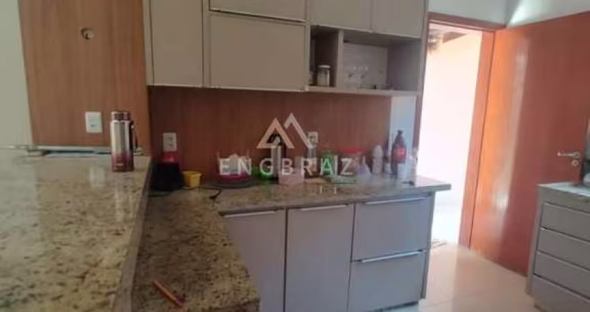 Casa para Venda em Palmas, Plano Diretor Norte, 5 dormitórios, 1 suíte, 3 banheiros, 3 vagas