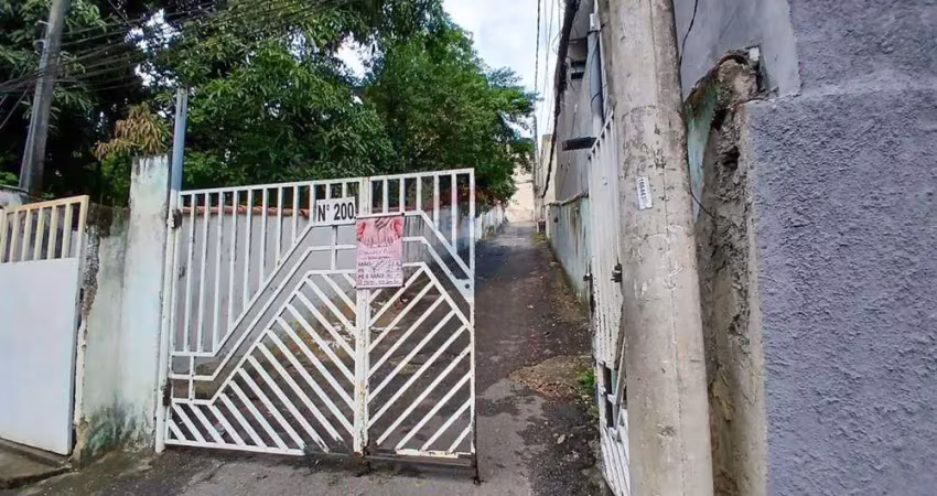 Casa com 2 quartos para alugar na Rua Bore, 200, Vila Valqueire, Rio de Janeiro