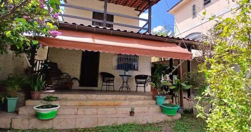 Casa com 4 quartos , 360 m² à venda em vila valqueire