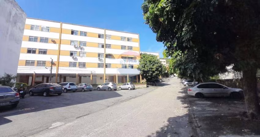 Apartamento com 3 quartos na Praça Seca