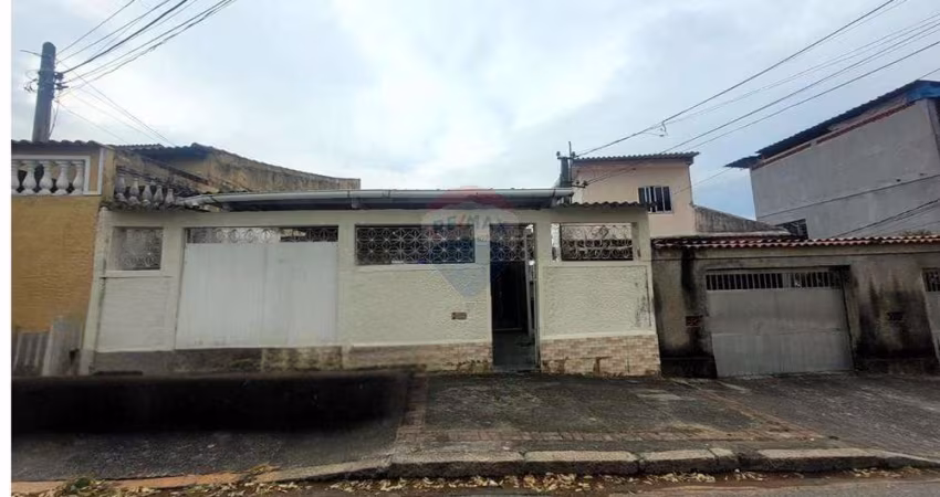 Casa á venda com 2 quartos  com 140² em Honório  Gurgel - Rio de Janeiro