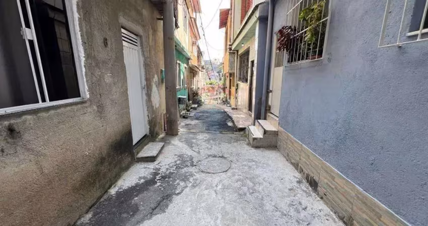 Casa  em construção  á venda com 2 andares - vila valqueire  - rio de janeiro
