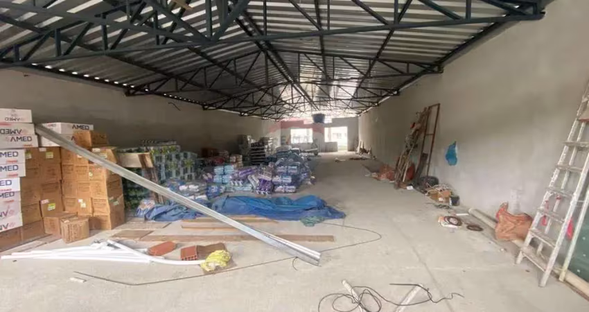 Alugo  galpão - praça seca localizado na rua cândido benício, acima da drogaria nacional -
