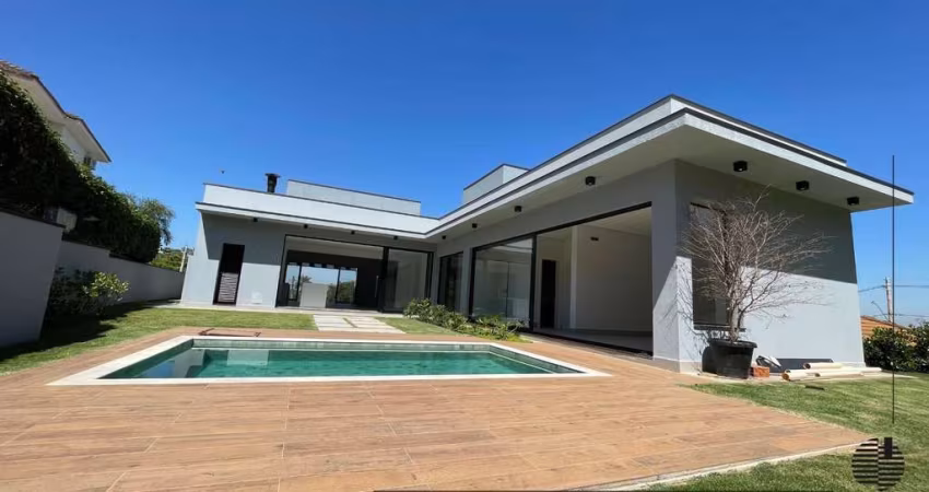 Casa incrível disponível para venda, no Condomínio Campos de Santo Antônio I em Itu.