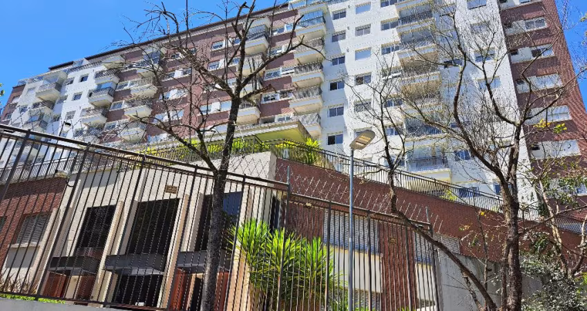 Maravilhoso apartamento com 105 m² de 03 dormitórios com closet e suíte.