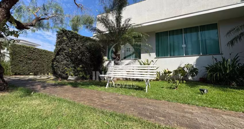 Linda casa térrea no condominio horizontal saint etienne em maringá