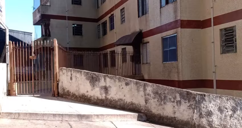 Imóvel situado na vila formosa próximo a vários tipos d ecomércios.