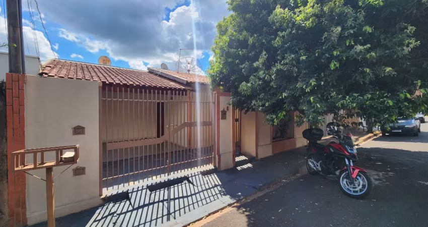 casa a venda proxima ao mercado peniel