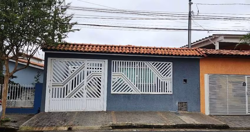 CASA 2 DORM 1 WC EDÍCULA 3 VAGAS