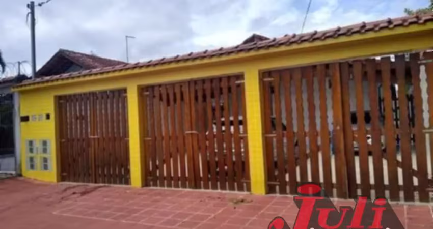 CASA CONDOMINIO - TERREA NA PRAIA