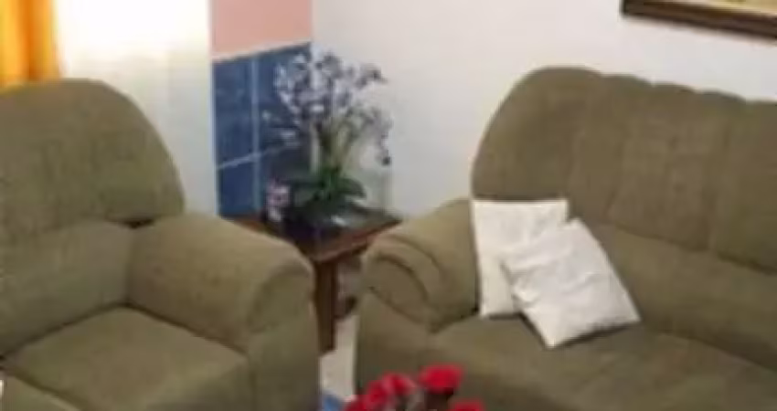 Sobrado com 4 dorm 2 wc cozinha planejada espaço gourmet com churrasqueira 3 vagas cobertas portão automático
