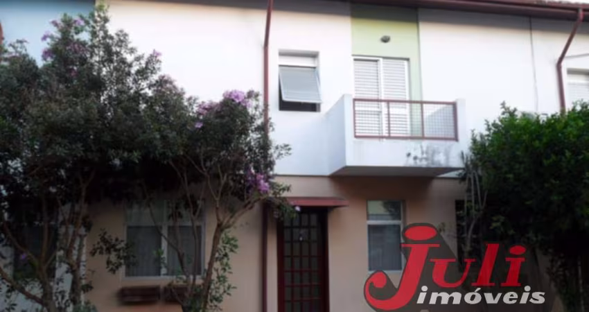SOBRADO EM JACAREI CONDOMINIO FECHADO