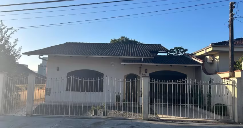 Casa à venda no Floresta