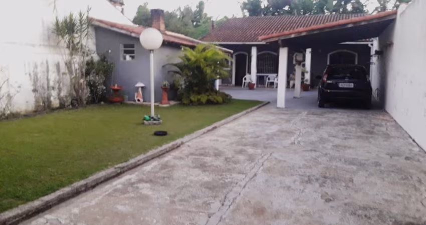 Casa para venda no bairro Satélite em Itanhaém