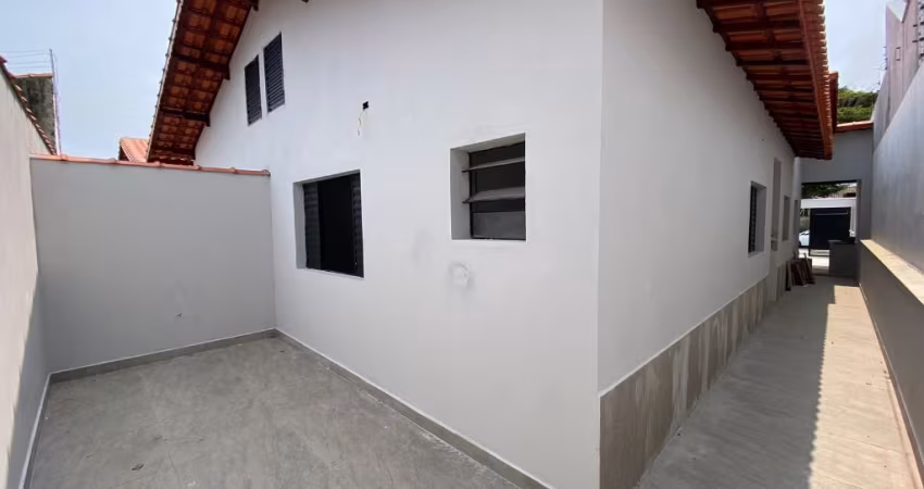 Casa no bairro Bopiranga em Itanhaém