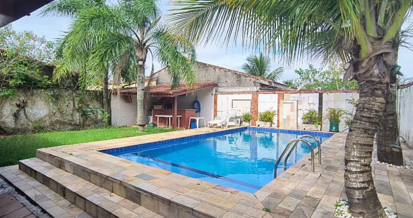 Casa no Jd Bopiranga em Itanhaém