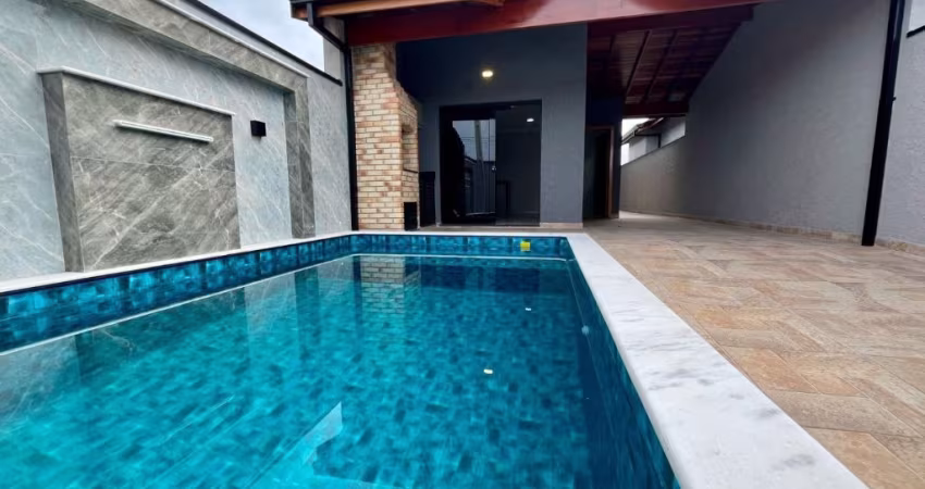 Linda casa no Flora Rica em Peruíbe para venda