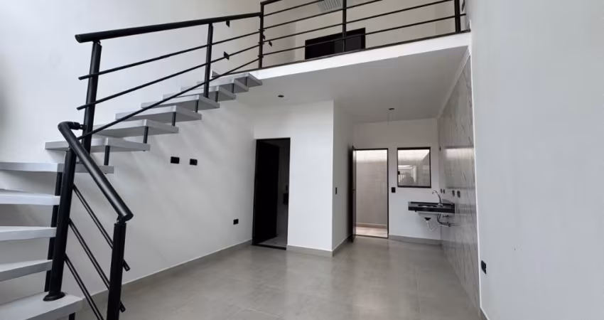 Linda casa no Belmira Novaes em Peruíbe