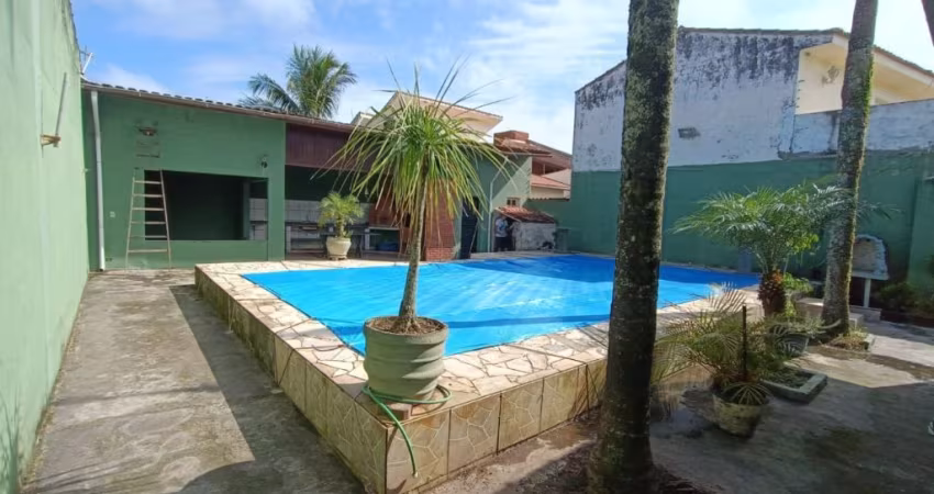 Casa com piscina no Cibratel 2