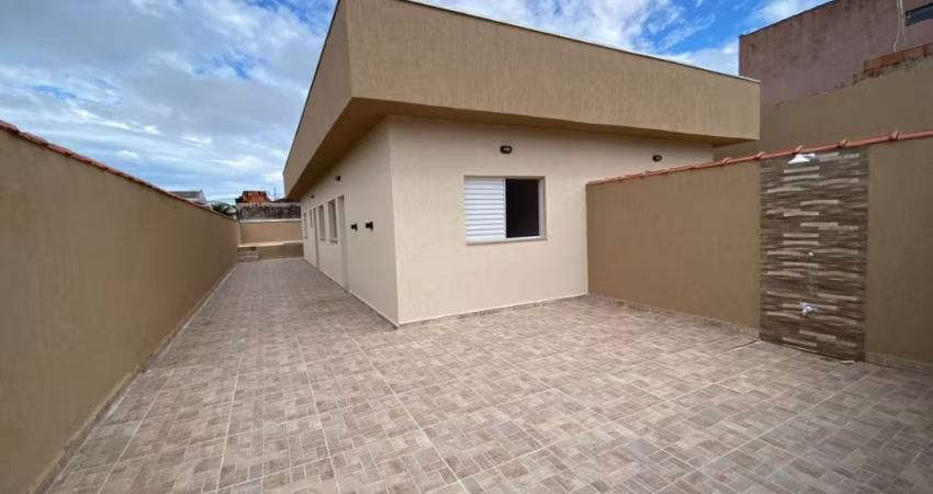 Casa nova com piscina e que aceita financiamento em itanhaém