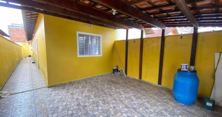 casa com churrasqueira e 2 quartos em itanhaem