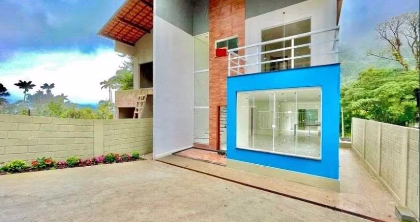 Casa com 4 dormitórios à venda, 198 m² por R$ 850.000,00 - Granja Guarani - Teresópolis/RJ