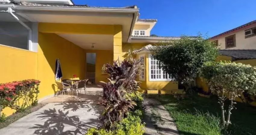 Casa com 3 dormitórios à venda, 300 m² por R$ 1.000.000,00 - Jacarepaguá - Rio de Janeiro/RJ