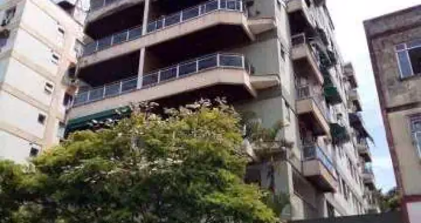 Cobertura na Praça Seca