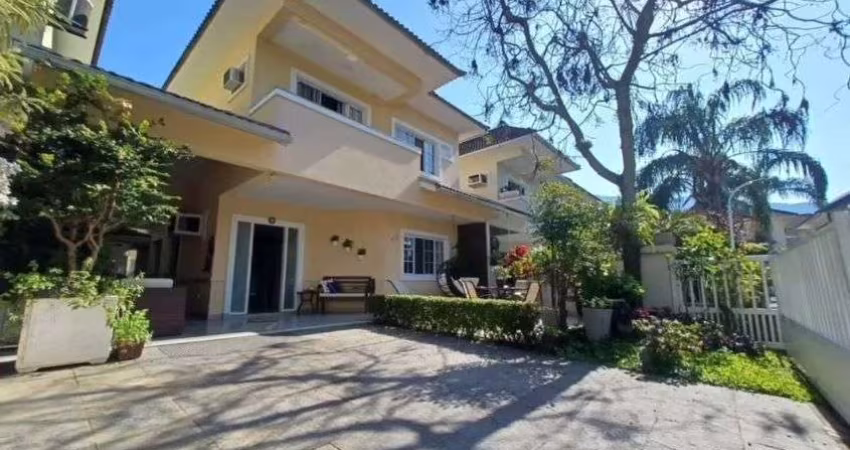 Casa com 4 dormitórios à venda, 167 m² por R$ 1.150.000,00 - Vargem Pequena - Rio de Janeiro/RJ