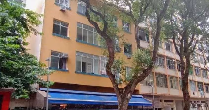 Apartamento Residencial à venda, Centro, Rio de Janeiro - AP8220.