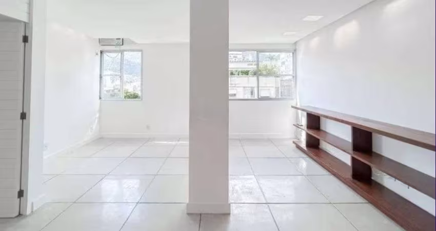 Apartamento com 2 dormitórios à venda, 71 m² por R$ 1.890.000,00 - Leblon - Rio de Janeiro/RJ